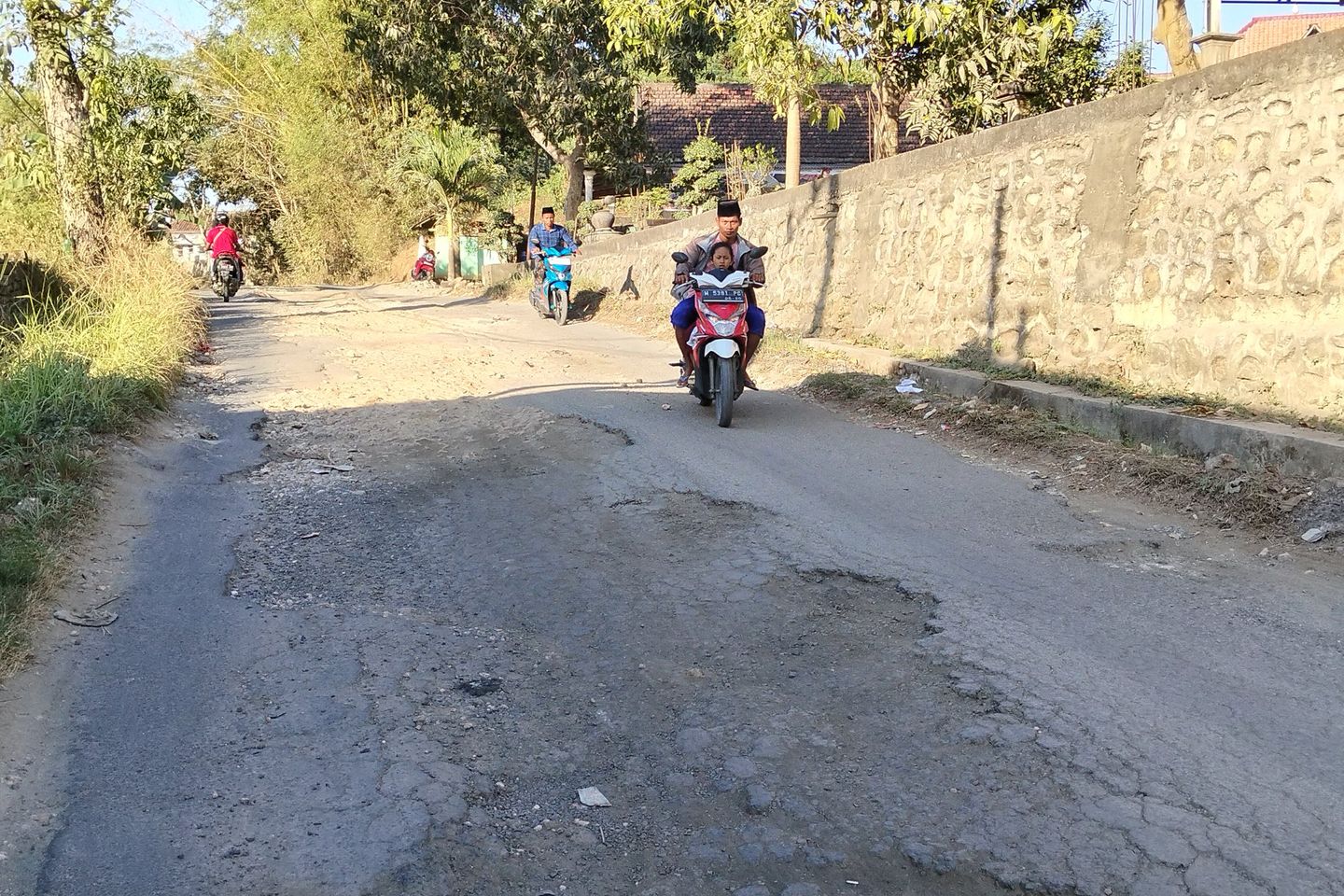 Jalan Robatal-Karang Penang Segera Diperbaiki, DPRD Sampang Perketat Pengawasan