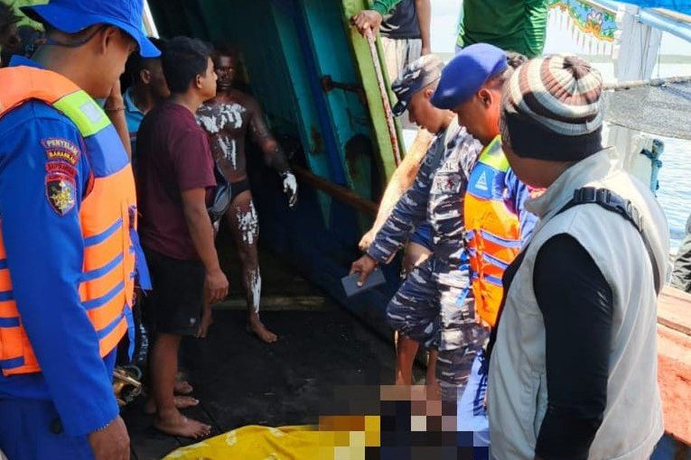Kapal Penangkap Ikan Meledak di Samudera Hindia, Satu ABK Meninggal Dunia
