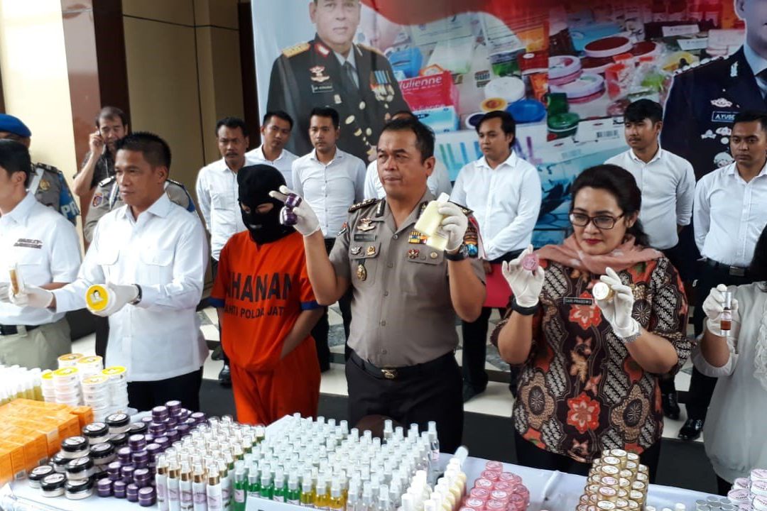 Rumah Industri Kosmetik Ilegal Digerebek Polisi