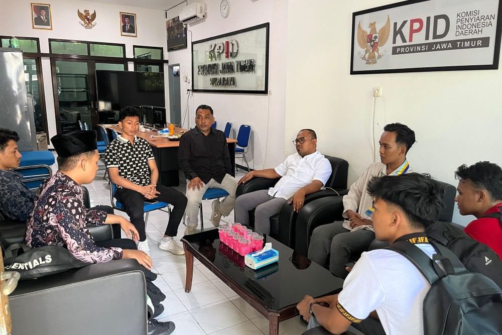 Dinilai Merusak Citra Pesantren, Tayangan Trans7 Diadukan ke KPID Jatim