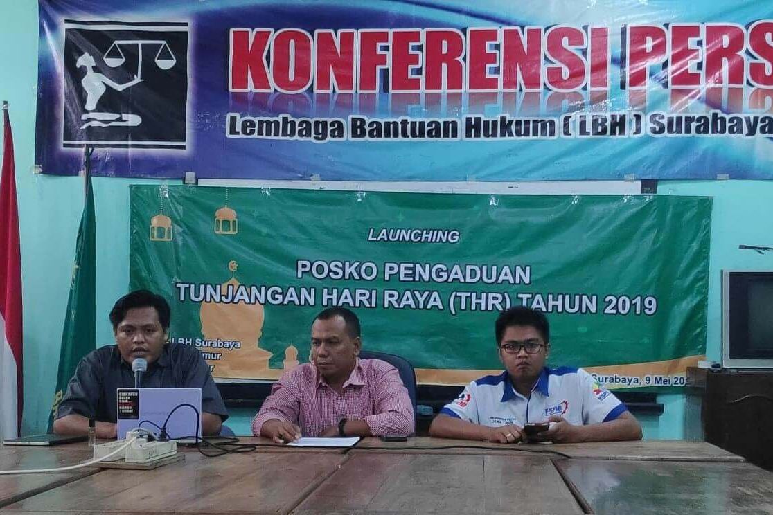 THR Bermasalah, Ratusan Buruh se-Jatim Mengadu ke LBH Surabaya
