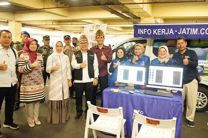 Kurangi Angka Pengangguran, Ning Ita Gelar Job Fair dengan 30 Perusahaan dan 900 Lowongan Pekerjaan
