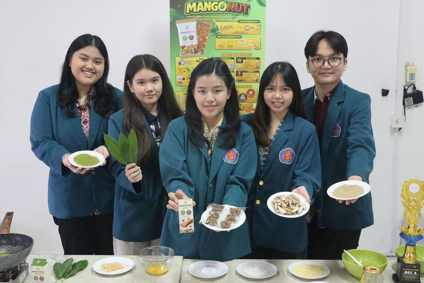 Daun Mangga dan Kulit Kacang Tanah Berpotensi Jadi Pangan Fungsional