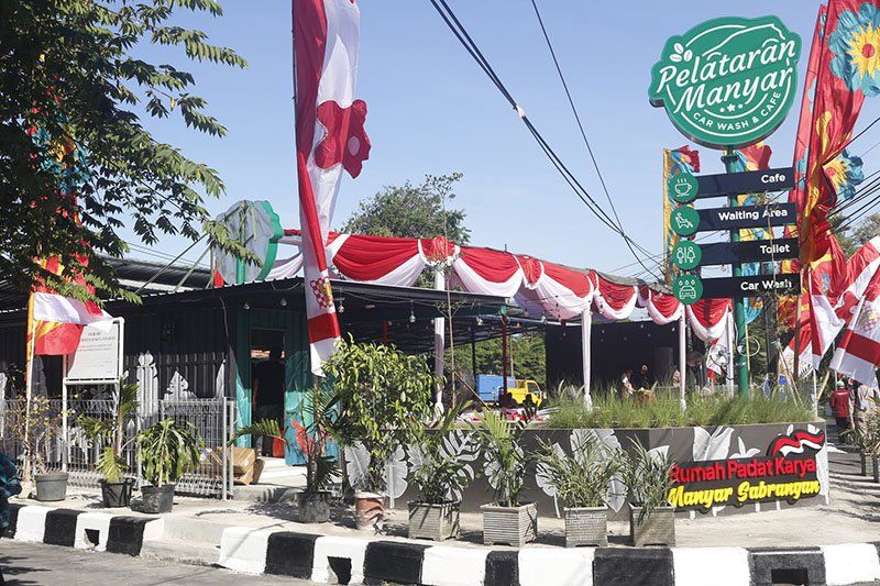 Dilengkapi Cuci Mobil dan Kafe, Padat Karya 'Pelataran Manyar' Serap Pekerja dari Kalangan Anak Muda