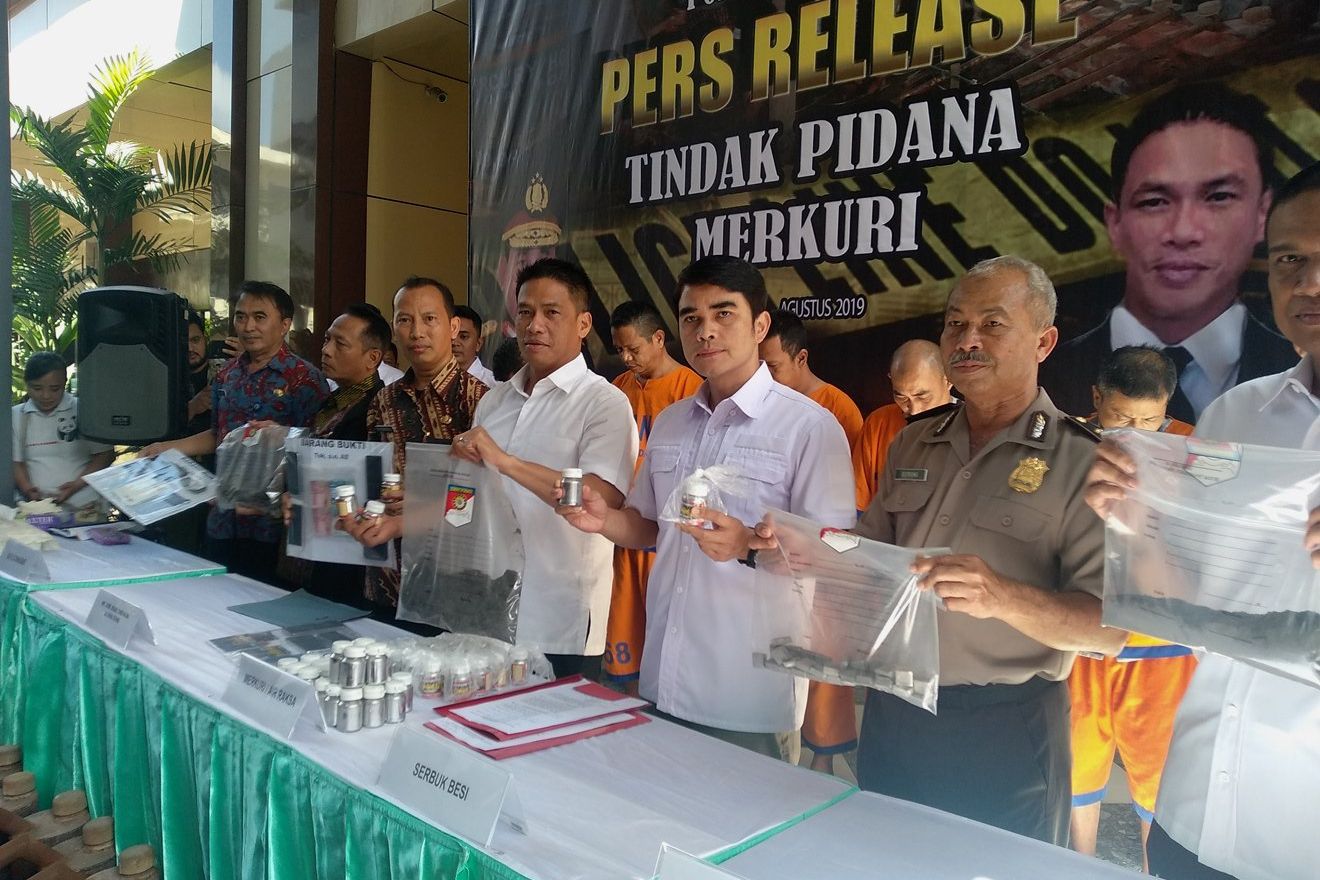 Polda Jatim Amankan Jaringan Produsen dan Penjual Merkuri