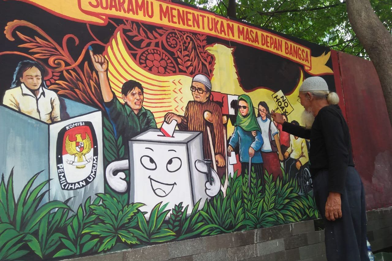 Pecinta Mural Ajak Warga Gunakan Hak Pilih