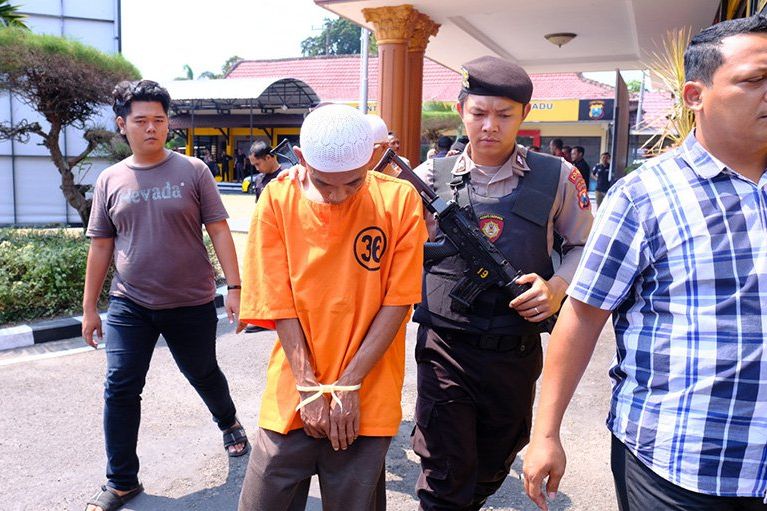 Polisi Blitar Ungkap Pengiriman Ganja Seberat 2 Kilogram Melalui Ekspedisi