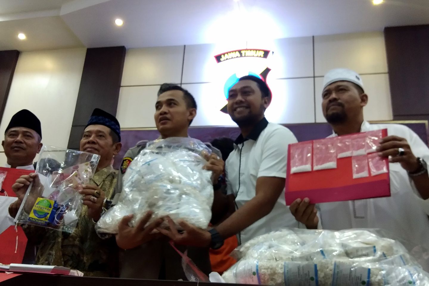 Polres Mojokerto Gagalkan Peredaran 527.000 Pil <em>Double</em> L