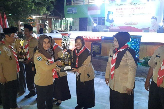 Hari Pramuka ke-62, Ning Ita Pimpin Upacara dan Gelolarakan Meneruskan Perjuangan