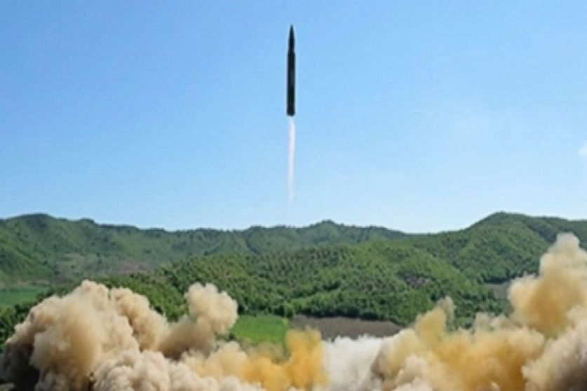 Korea Utara Uji Coba Rudal Balistik antar Benua