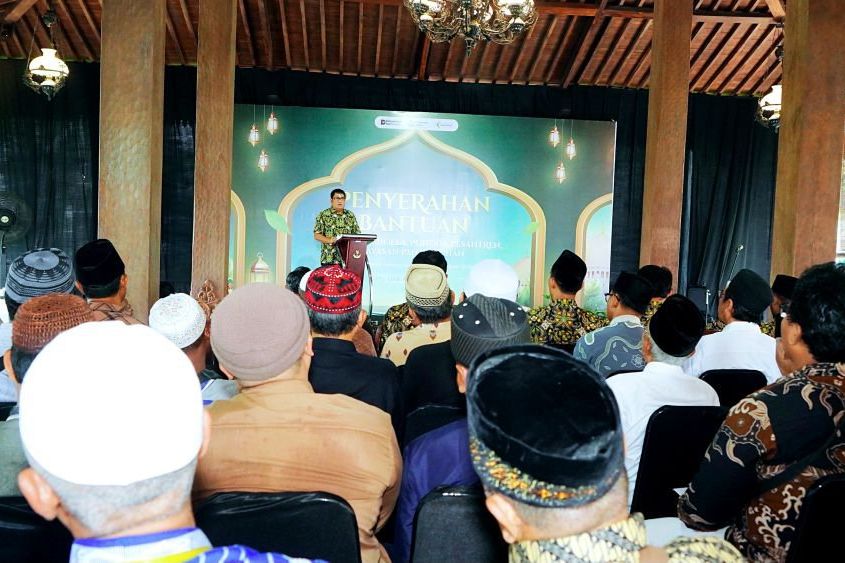 Ramadan, Petrokimia Gresik Bagikan Bantuan bagi Tempat Ibadah