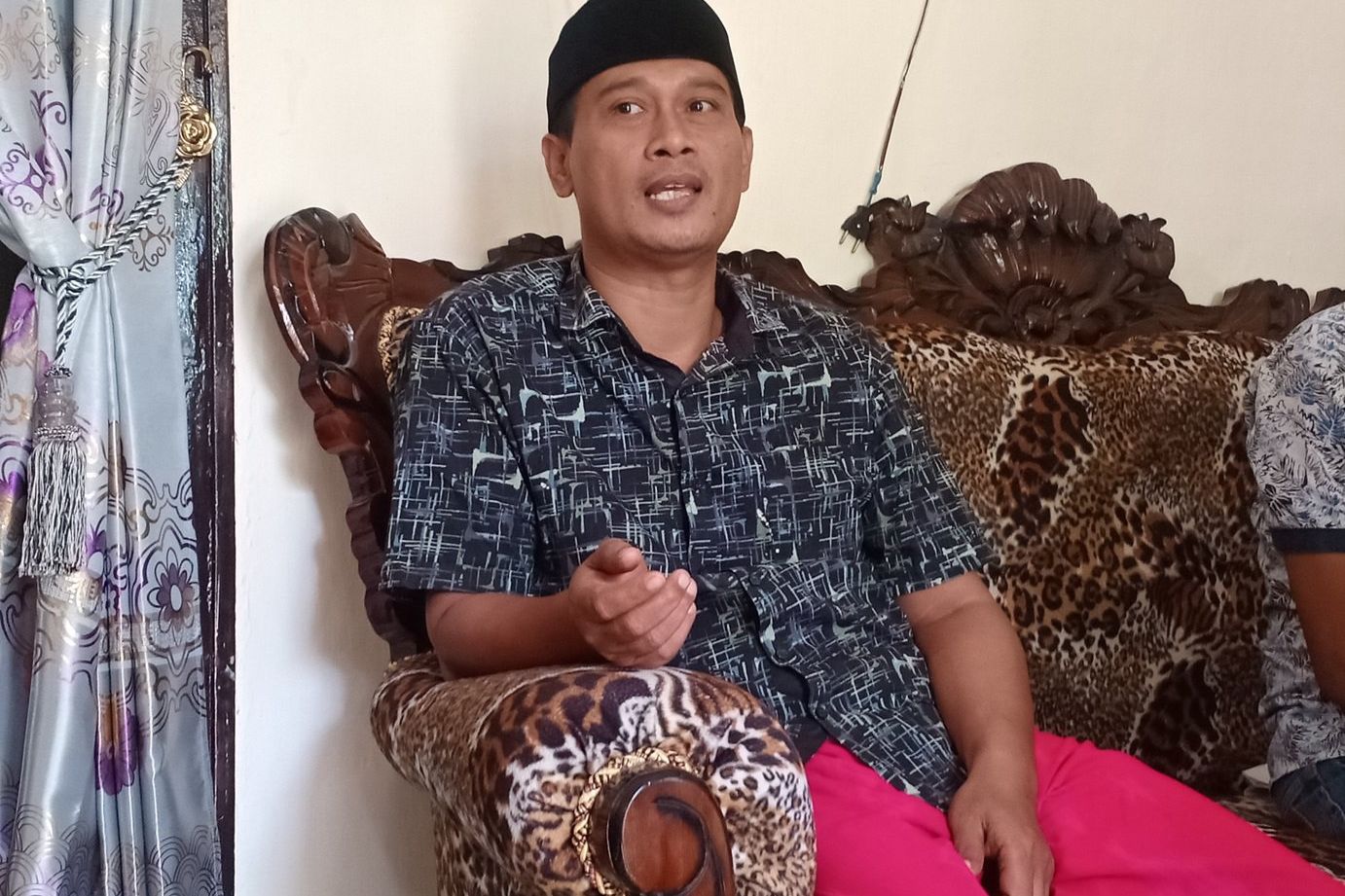 Penulis "Islam Bukan Ajaran" di Medsos Bantah Dianggap Sesat
