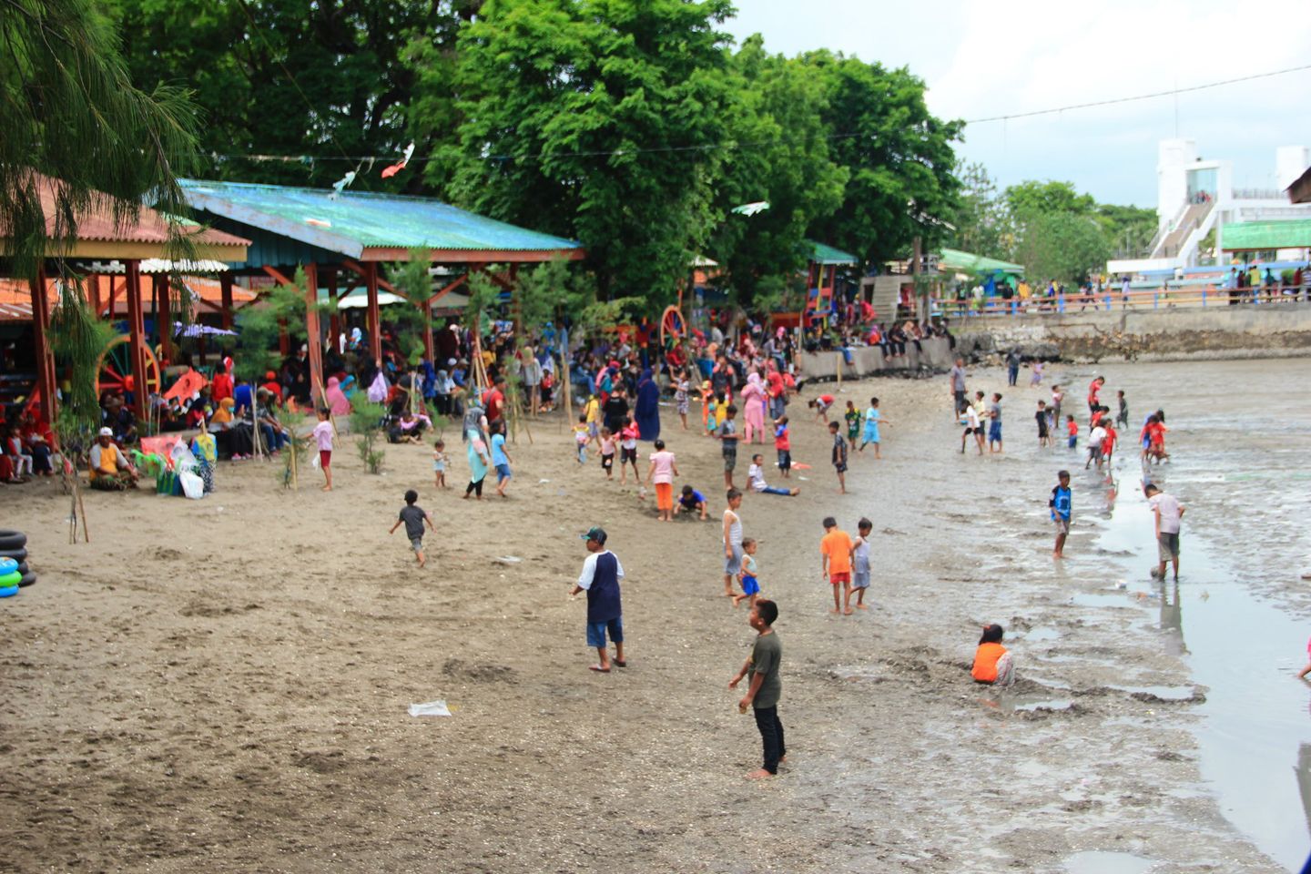 Libur Natal, Pengunjung Pantai Kenjeran Mencapai 16.440 Orang