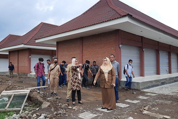 Proyek Senilai Rp 3,4 Tuntas, Pedagang Loak Mojokerto Dipusatkan di Pasar Tematik Ketidur