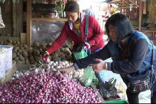 Awal Puasa, Harga Bawang Putih di Blitar Mulai Turun