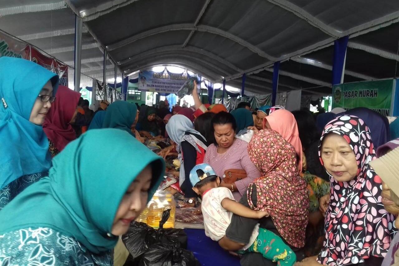 Pemkab Madiun Gelar Pasar Murah Bahan Pokok