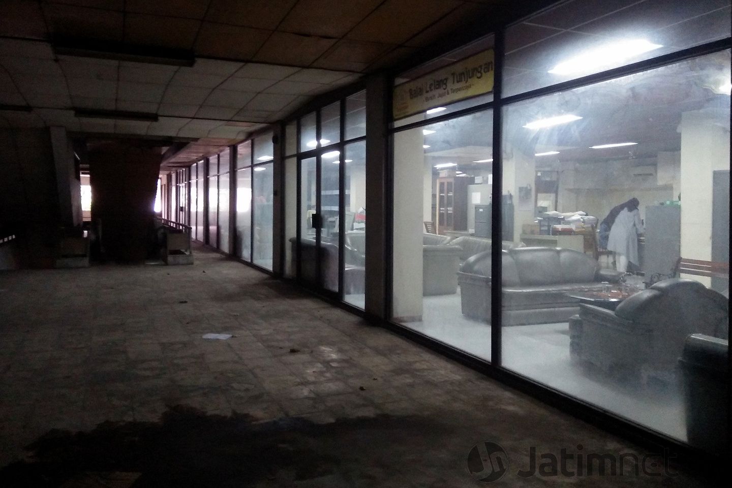 Bangunan Mangkrak, Pedagang Pasar Tunjungan Kirim Surat ke Jokowi