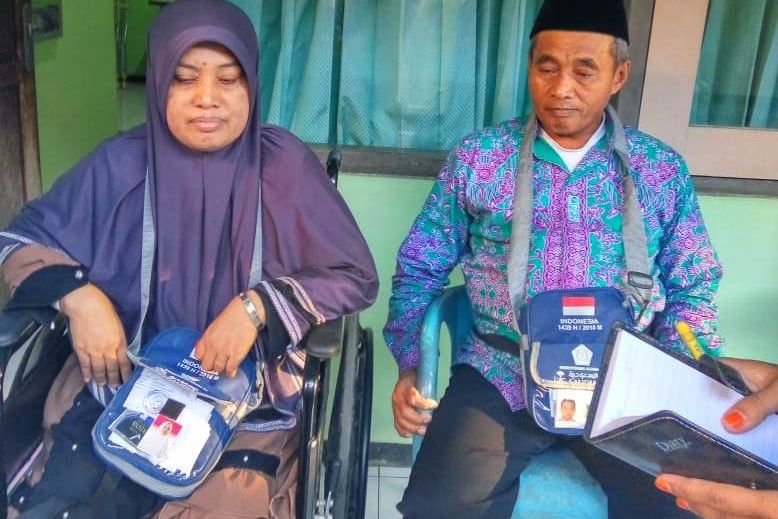 Operasi Patah Tulang, Atik Mistar Akhirnya Berangkat Haji ke Makkah
