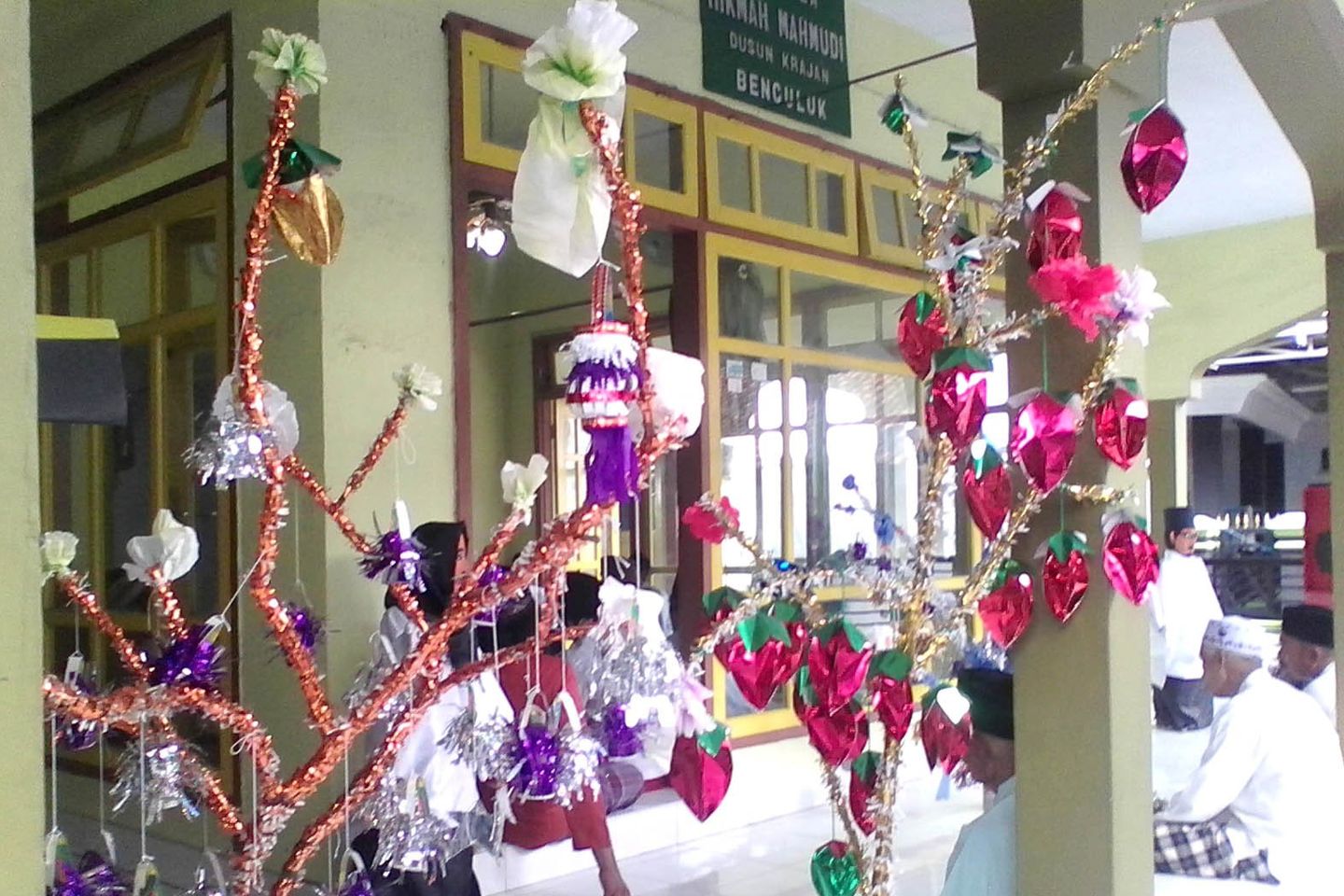 Ada Pawai Bunga Telur Selama Sebulan di Banyuwangi