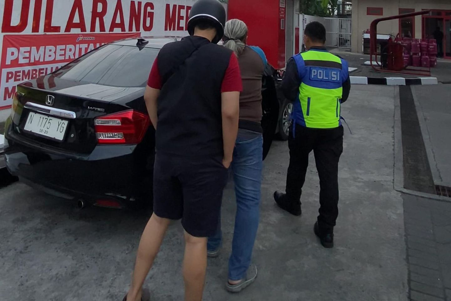 Modus Sedot Tangki Terbongkar, Pelangsir Pertalite Ditemukan Tak Sadarkan Diri di SPBU