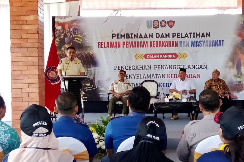 Kemarau Ekstrem Tingkatkan Risiko Kebakaran, Jatim Perkuat Relawan Damkar