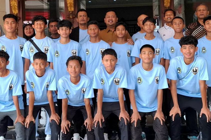 Dua Tim Gresik Targetkan Masuk Final Piala Soeratin Jatim 2026
