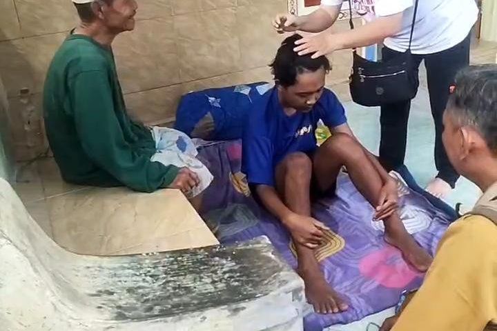 Pemuda Jember yang Dipasung Diduga Akibat Konsumsi Dextro, Dirujuk ke RSJ Lawang
