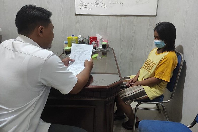 Curi Motor Buat Bayar Hutang Rp 4 Juta, Ibu Muda di Mojokerto Jemput Suaminya di Hotel Prodeo