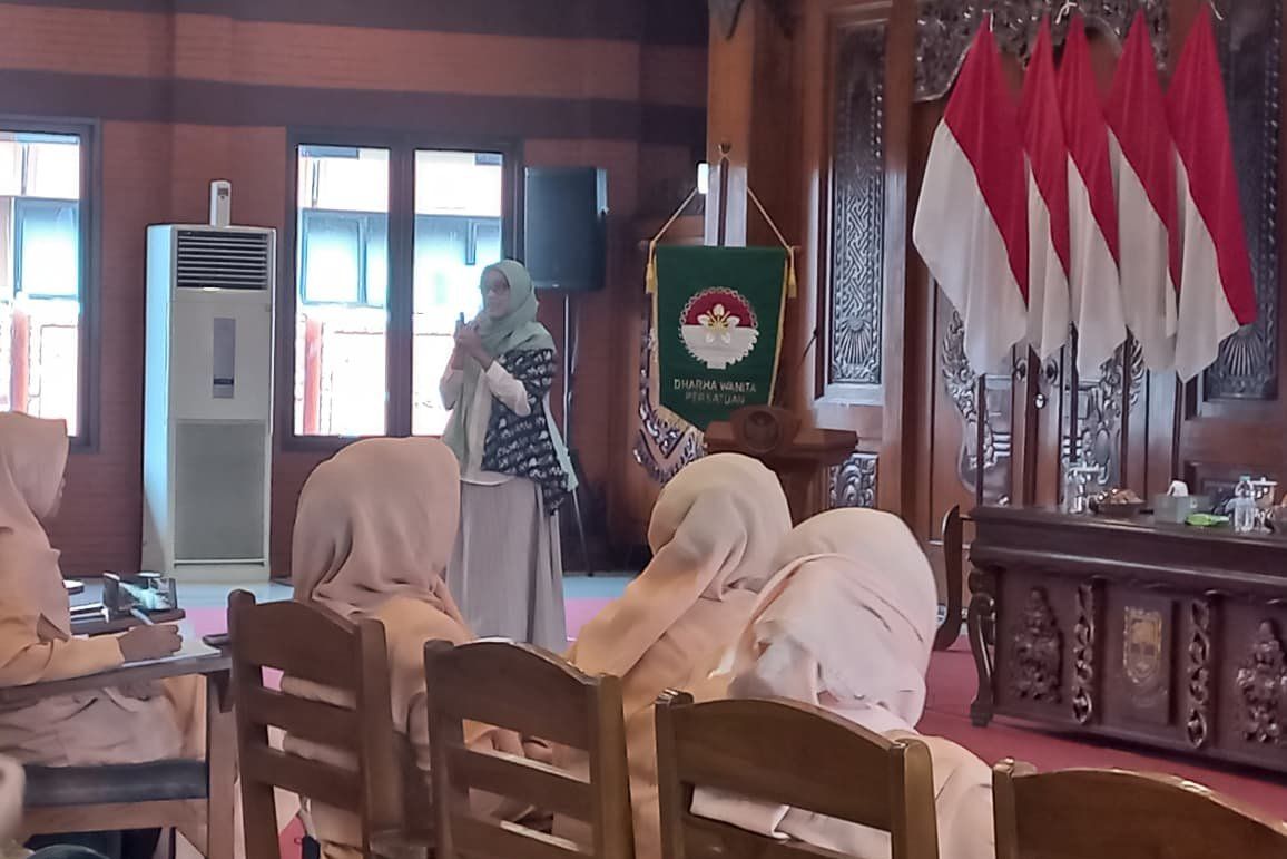 Waspadai Deepfake dan Hoaks, DWP Mojokerto Perkuat Literasi Digital bagi Anggota