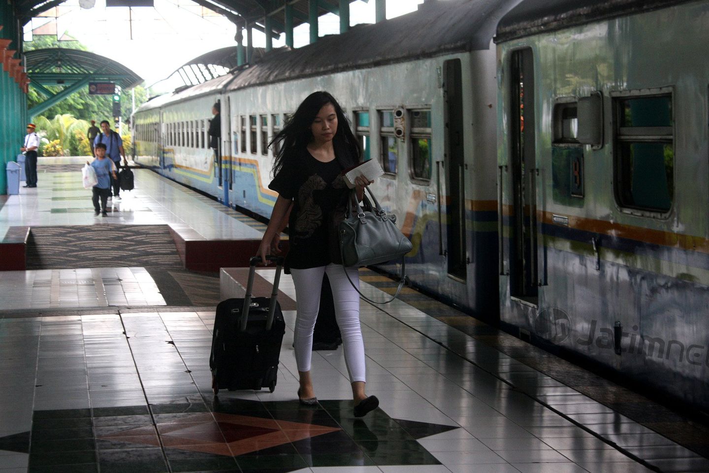 KA dari Daop 9 Tujuan Surabaya Habis