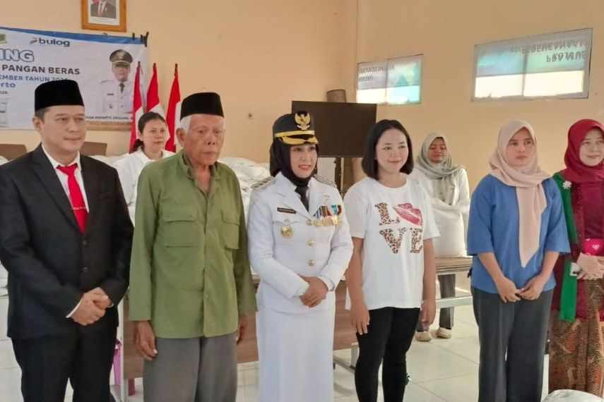 Lewat Penyaluran Pangan Tahap IV, Pemkot Mojokerto Percepat Perekaman IKD