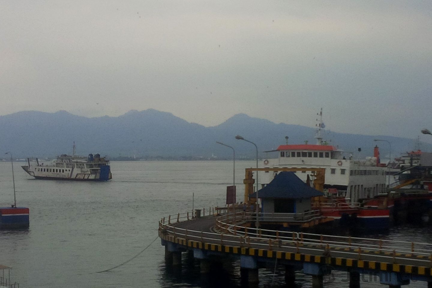 72 Ribu Kendaraan Keluar dari Pulau Jawa
