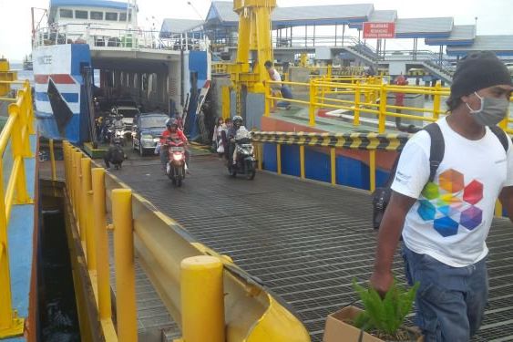 Tidak Semua Penumpang dari Bali Disemprot Disinfektan di Pelabuhan Ketapang