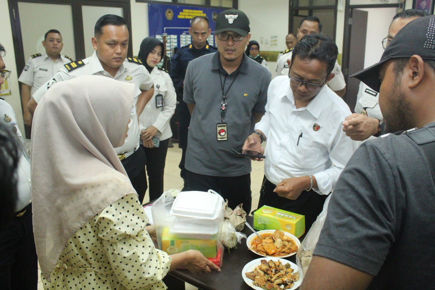 Diselipkan dalam Makanan, Paket Diduga Sabu Gagal Masuk Rutan Surabaya