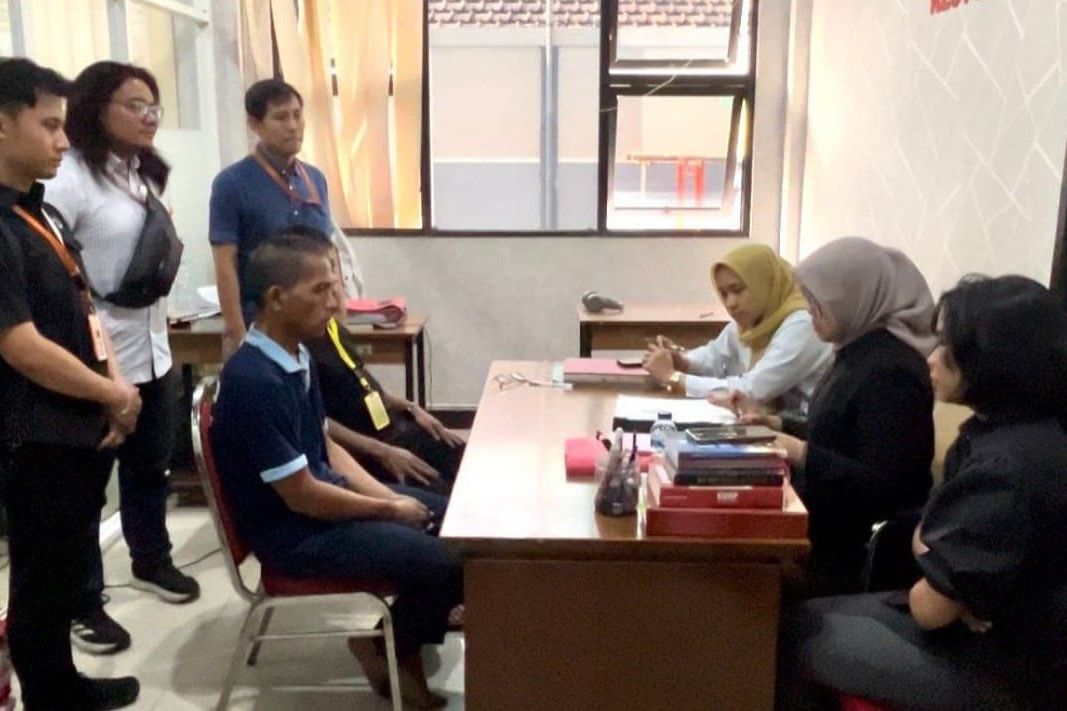 Berkas P21, Tersangka Pembunuhan Mertua Dilimpahkan ke Kejari Mojokerto