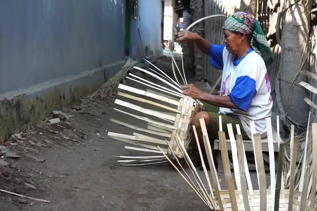 Jelang Hari Raya Kurban, Kampung Perajin Bambu di Probolinggo Kebanjiran Order