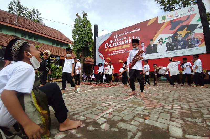 Tak Lagi Diberi PR, Siswa di Mojokerto Diasah Kreativitas dan Minat Bakat