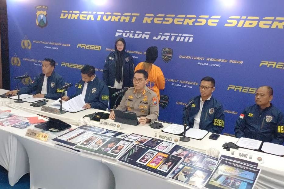 Polda Jatim Bongkar Arisan Online Fiktif, Transaksi Capai Rp71 Miliar