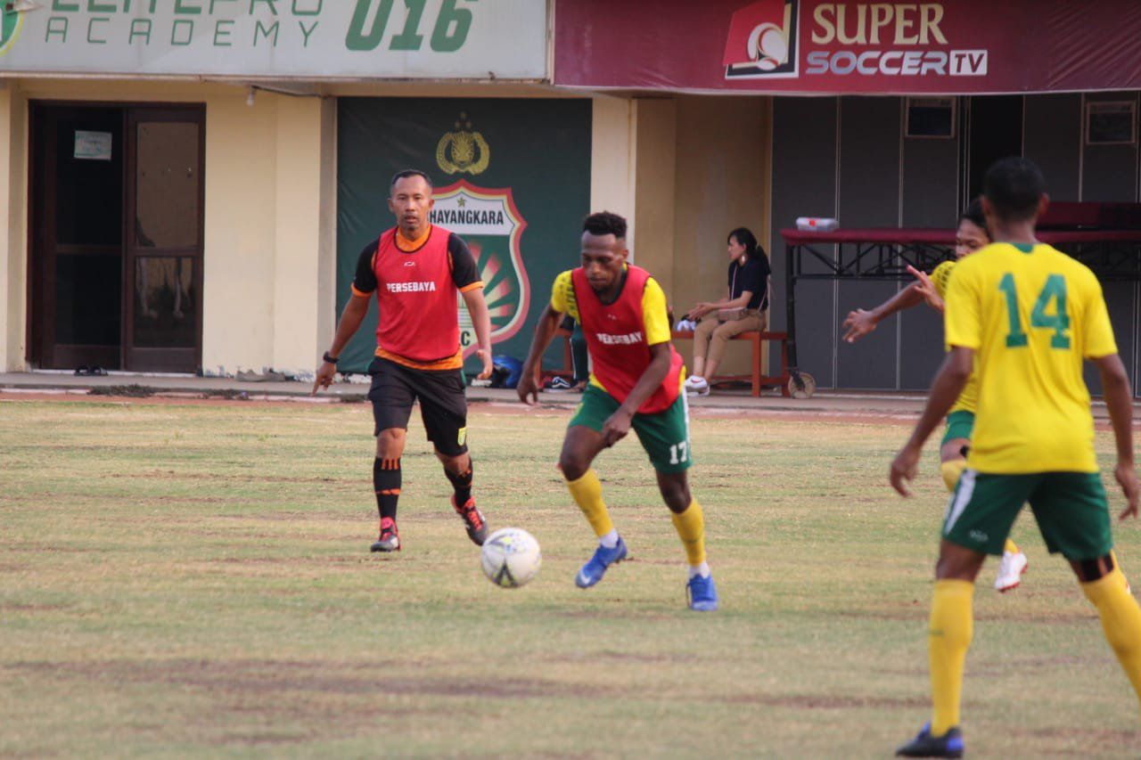 Pikal Minta Persebaya Main <em>All Out</em> Hadapi PSS Sleman