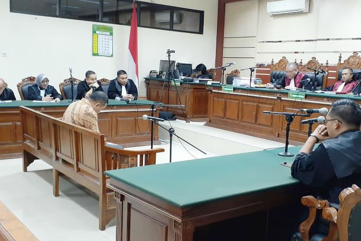 Mantan Plt Kepala BPPKAD Gresik Divonis Empat Tahun
