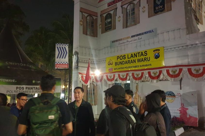 Dua Pos Polisi di Surabaya Jadi Sasaran Pelemparan Benda Diduga Molotov