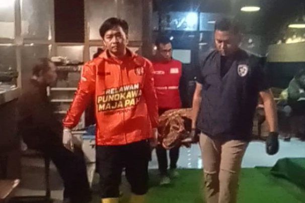 Pria 51 Tahun Meninggal Mendadak Saat Ngopi di Warkop Hura Mojokerto