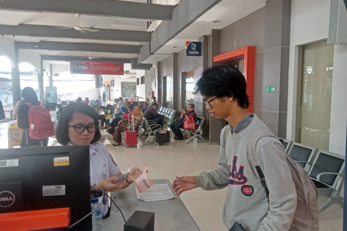 Liburan Panjang Sebabkan Lonjakan Penumpang Kereta Api