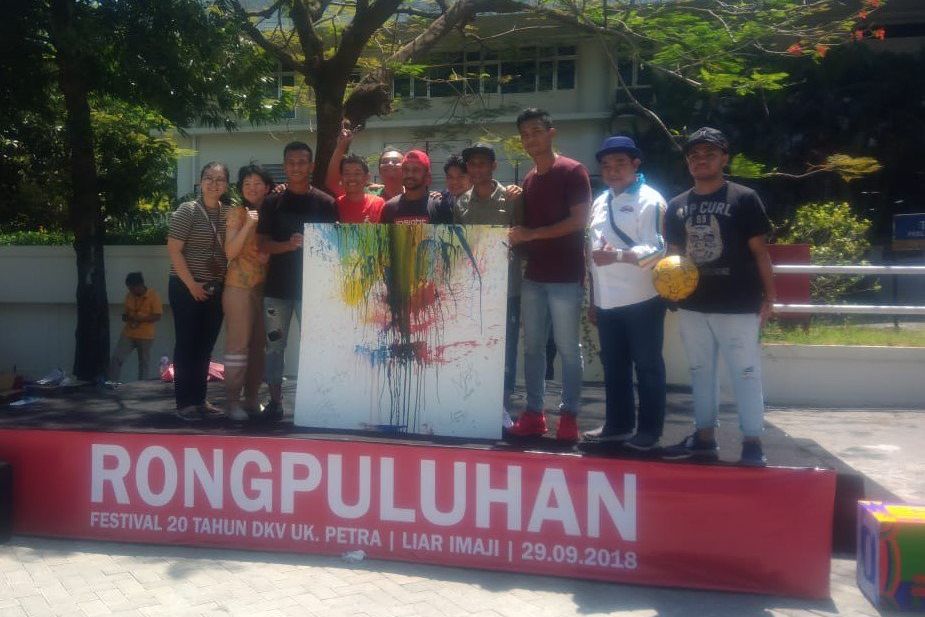 Temu Alumni DKV UK Petra, Bukan Sekadar Ajang Reuni