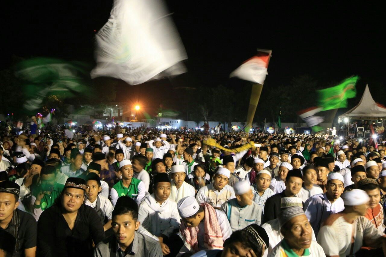 Lewat Selawat Akbar, KPUD Banyuwangi Imbau Masyarakat Tak Golput