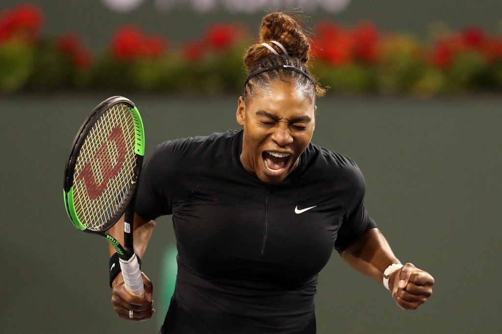 Serena Williams Kalahkan Victoria Azarenka dalam Pertarungan Klasik