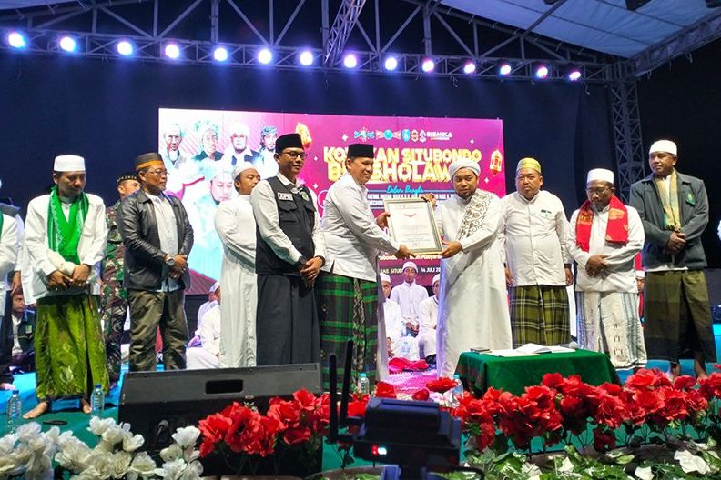 Solawat Munjiyat Situbondo Pecahkan Rekor MURI