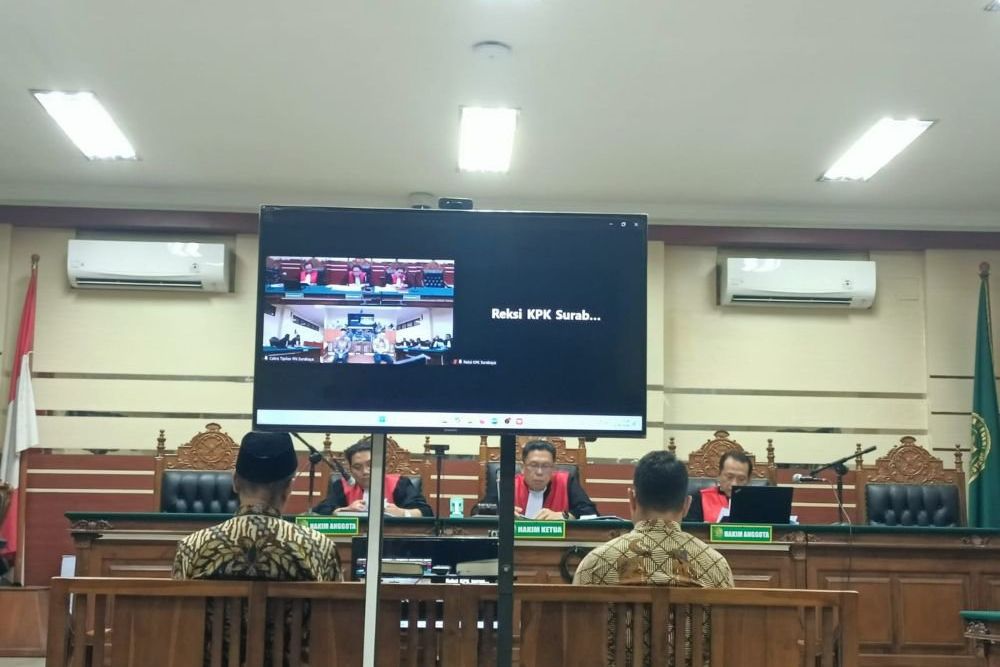 Bupati Tulungagung Nonaktif Didakwa Peras Pejabat Pakai Surat Pengunduran Diri