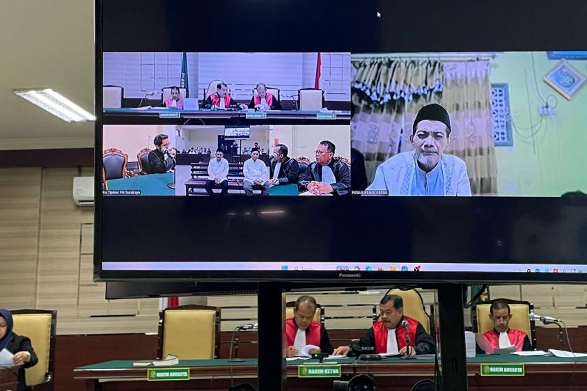 Tiga Terdakwa Korupsi Dana Hibah Ponpes di Gresik Divonis Satu Tahun Penjara