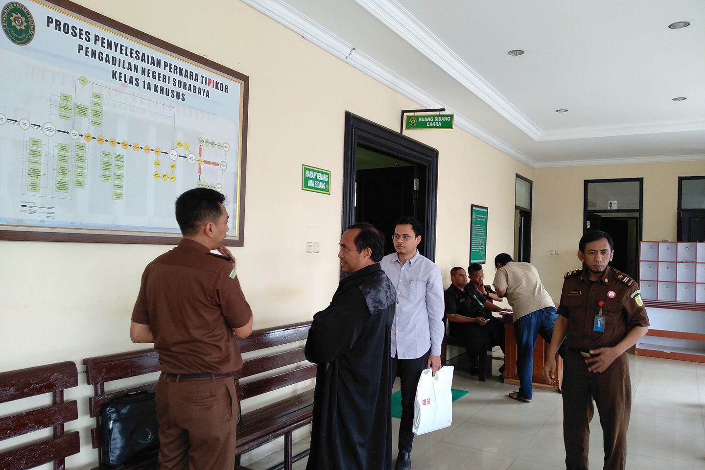 Terdakwa Akui Gondol Uang Nasabah Lantaran Tergoda Judi Daring